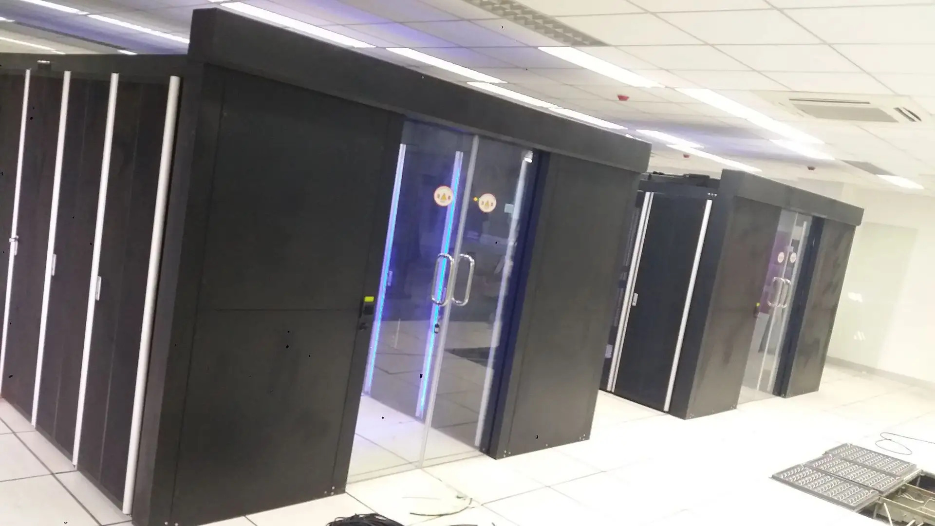 微模塊機(jī)房VS傳統(tǒng)機(jī)房，優(yōu)勢在哪里？