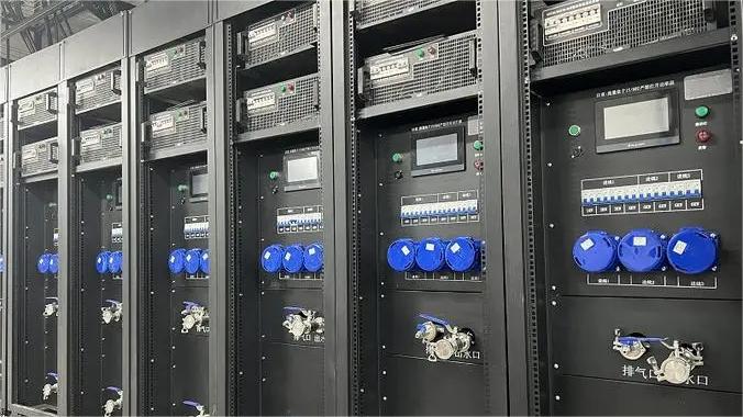 弱電行業(yè)新晉的熱門機(jī)柜單品，帶你認(rèn)識一下液冷機(jī)柜吧