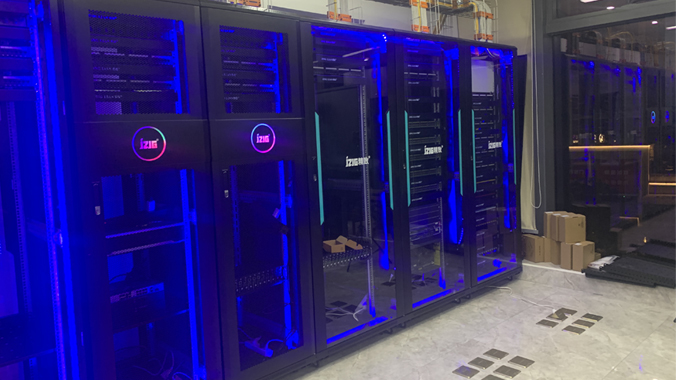 如何選購(gòu)適合的服務(wù)器機(jī)柜