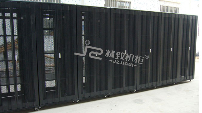 數(shù)據(jù)中心機(jī)柜解密，輕松掌握基礎(chǔ)知識(shí)