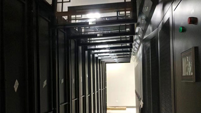 熱通道和冷通道封閉系統(tǒng)的重要性與優(yōu)勢(shì)