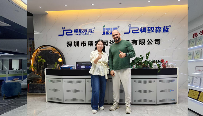 全球伙伴到訪精致機(jī)柜，共話合作新篇章