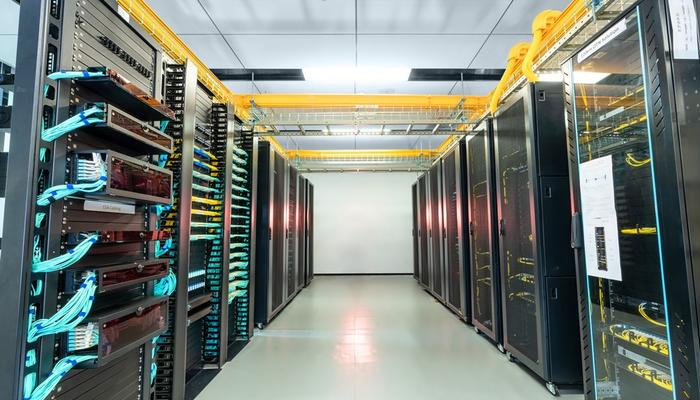 精致機(jī)柜：以客戶為中心，打造從定制到售后的全鏈條服務(wù)