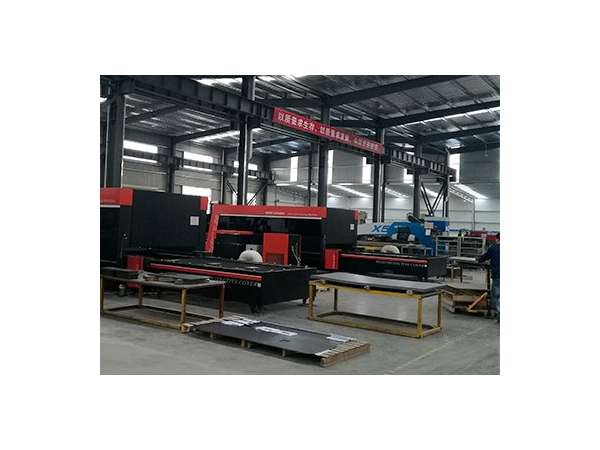 精致機(jī)柜工廠設(shè)備