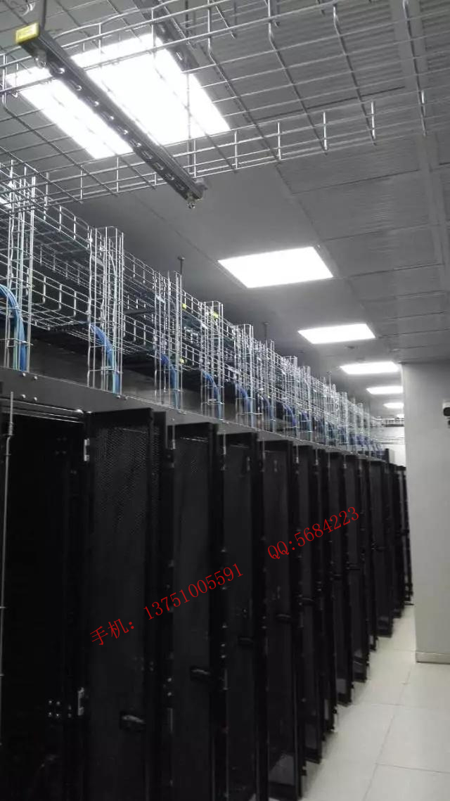 服務(wù)器機柜